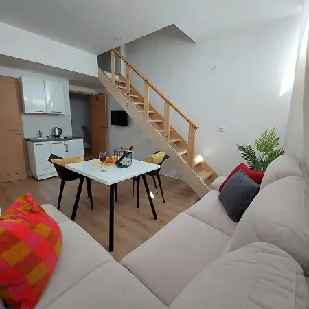 Apartman Roza Póla